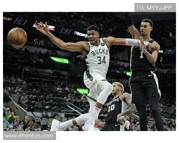 文班亚马轰下40分15板3帽零失误 成近40年唯一比肩奥尼尔与浓眉的巨星